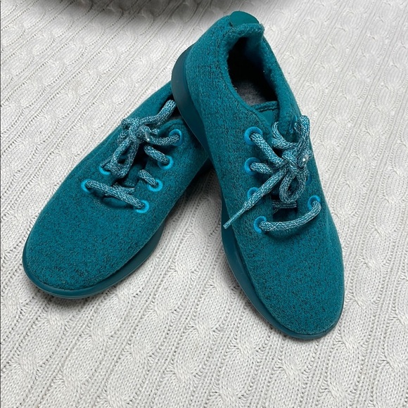 Women’s 7 Allbirds Wool Runner Mizzle sneakers merino wool laces teal like new - Picture 1 of 8
